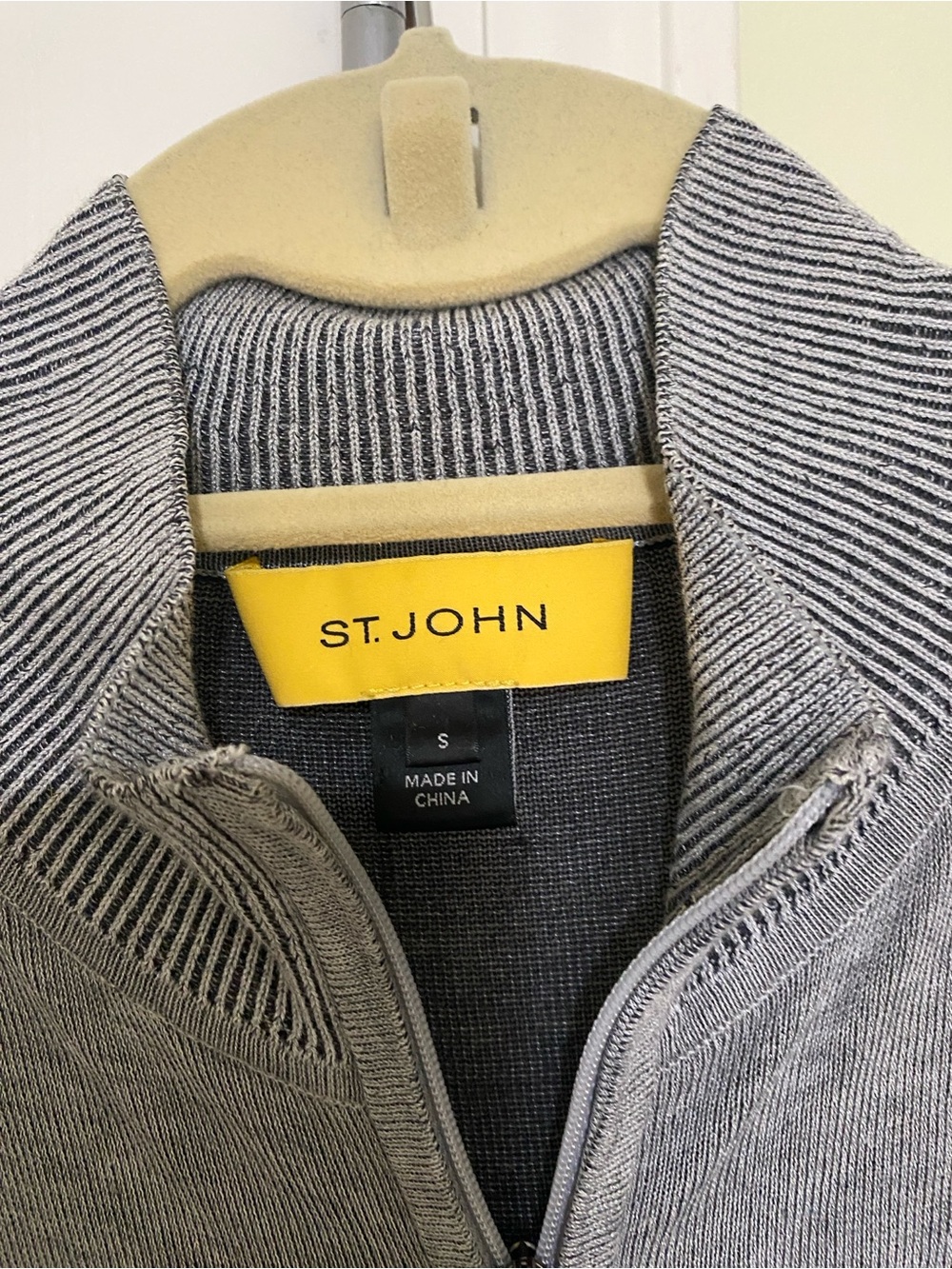 St. John Grey Ribbed Zip Knit Jacket - Picture 2 of 7